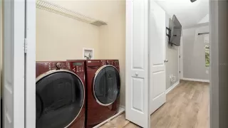 Photo #2: O6401600 Listing 