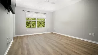 Photo #4: O6401600 Listing 