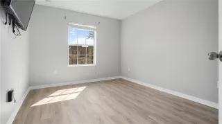 Photo #6: O6401600 Listing 