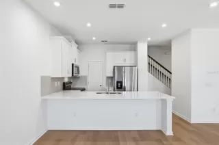 Photo #3: O6401733 Listing 