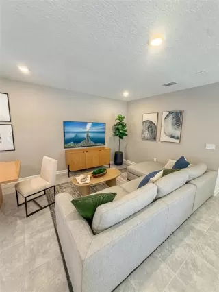 Photo #2: O6401785 Listing 