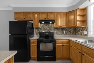 Photo #4: O6401802 Listing 