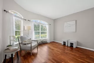 Photo #2: O6401843 Listing 