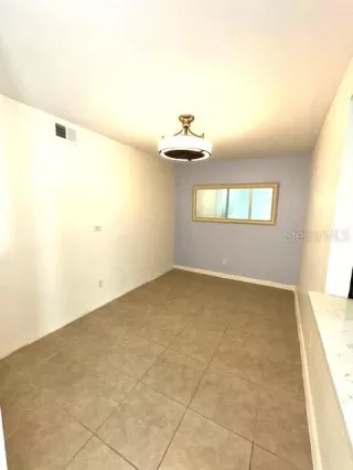 Photo #5: O6401851 Listing 