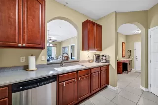 Photo #4: O6402013 Listing 