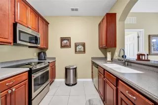 Photo #5: O6402013 Listing 