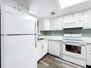 Photo #2: O6402025 Listing 