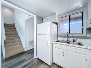 Photo #5: O6402025 Listing 