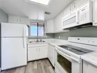 Photo #6: O6402025 Listing 