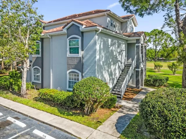 MLS: O6402165 Condo For Sale