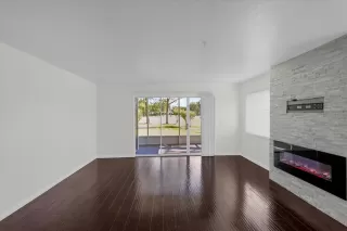 Photo #5: O6402165 Listing 