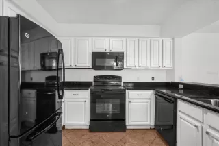 Photo #6: O6402165 Listing 