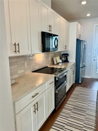 Photo #1: O6402257 Listing 