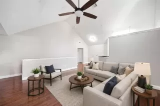 Photo #4: O6402435 Listing 