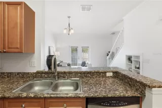 Photo #5: O6402748 Listing 