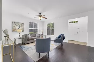 Photo #5: O6402820 Listing 