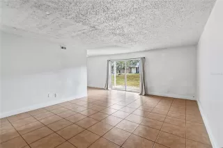 Photo #4: O6402957 Listing 