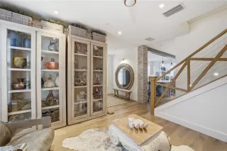 Photo #1: O6402987 Listing 