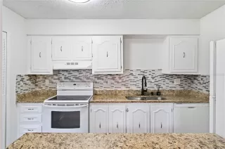 Photo #1: O6403104 Listing 