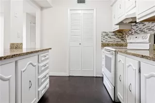 Photo #3: O6403104 Listing 