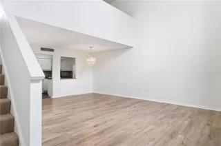Photo #6: O6403104 Listing 