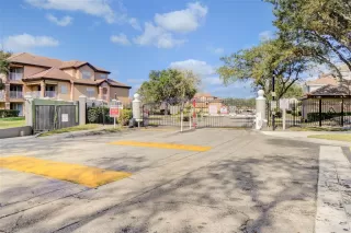 Photo #1: O6403462 Listing 