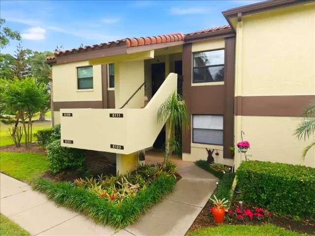 MLS: O6403581 Condo For Sale