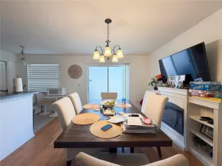 Photo #6: O6403666 Listing 