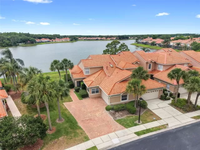 MLS: O6403869 Condo For Sale