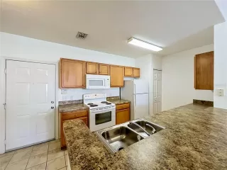 Photo #1: O6403909 Listing 