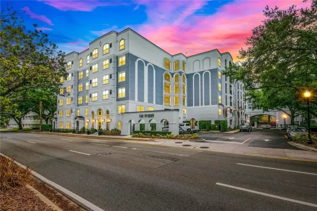 MLS: O6403919 Condo For Sale