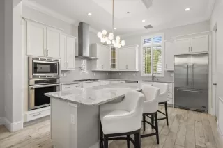 Photo #2: O6403923 Listing 