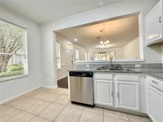 Photo #6: O6403925 Listing 