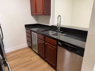 Photo #5: O6403971 Listing 