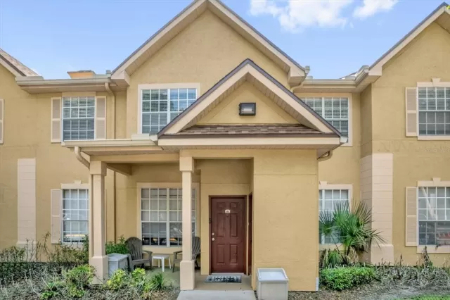MLS: O6403977 Condo For Sale