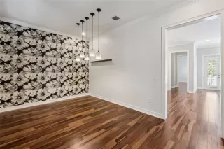 Photo #5: O6403983 Listing 