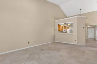 Photo #4: O6404000 Listing 