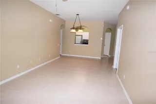 Photo #5: O6404103 Listing 