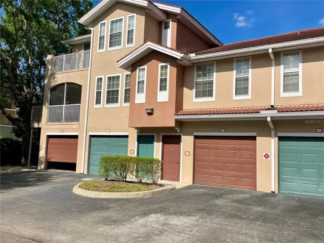 MLS: O6404227 Condo For Sale