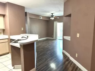 Photo #6: O6404437 Listing 