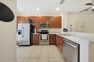 Photo #4: O6404510 Listing 