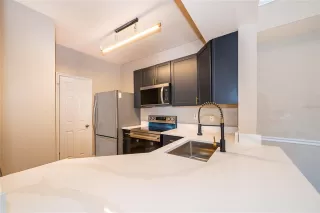 Photo #5: O6404536 Listing 