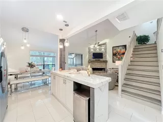 Photo #1: O6404862 Listing 