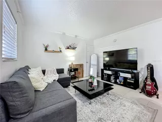 Photo #4: O6404898 Listing 