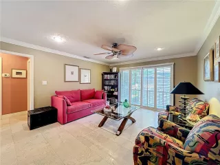 Photo #5: O6404929 Listing 