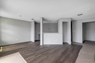 Photo #3: O6405013 Listing 