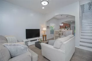 Photo #6: O6405087 Listing 