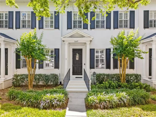 MLS: O6405161 Condo For Sale