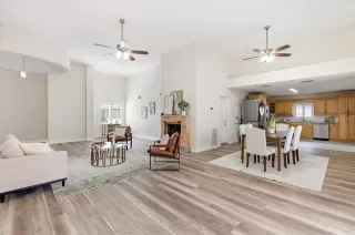 Photo #3: O6405318 Listing 