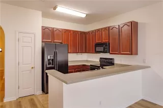 Photo #2: O6405354 Listing